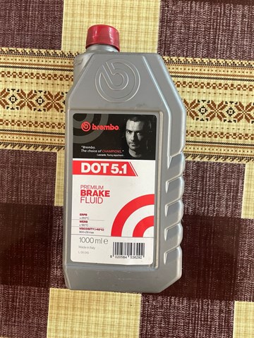BREMBO L05010 Líquido de frenos  disponible Lugo