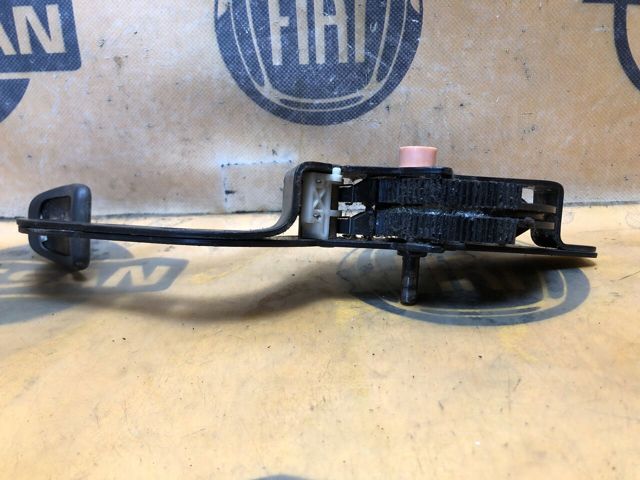 8200060841 Pedal embrague  disponible Utrera