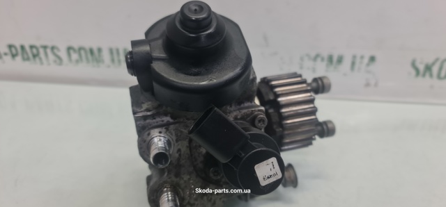 03L130755D VAG Bomba de alta presión  disponible Vigo
