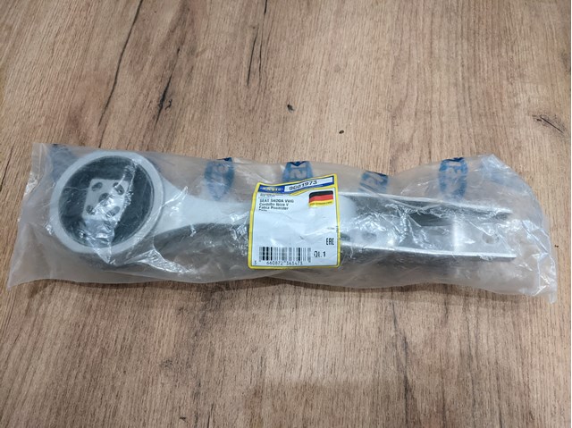 9001973 Soporte de motor trasero  en stock Castellón