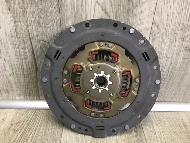 TOYOTA 3127047060 Disco de embrague  disponible Valladolid