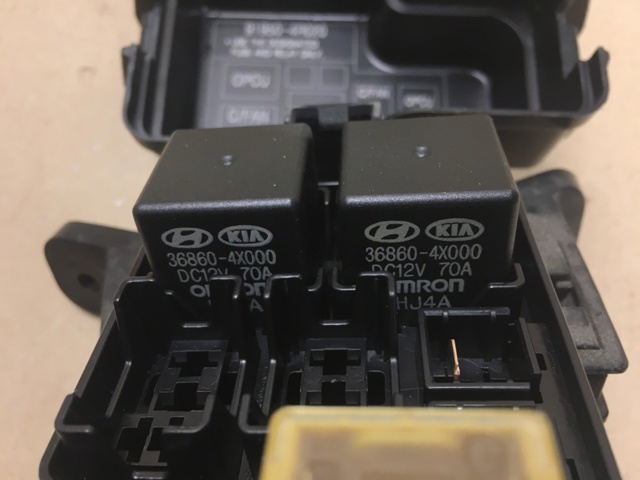 368604X000 HYUNDAI Relé de los calentadores  en stock Gandía