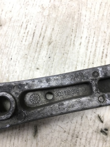 VAG 3C0199855J Soporte de motor trasero  disponible Valladolid