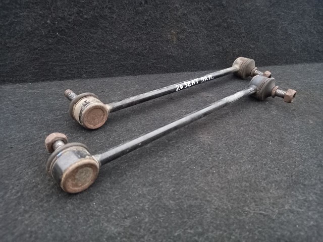 6Q0411315N Soporte de barra estabilizadora delantera  disponible Málaga