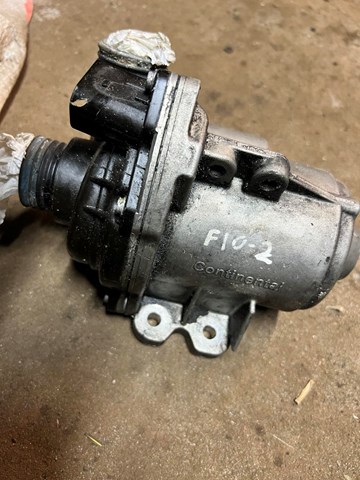 11519455978 BMW Bomba de agua  disponible Vigo