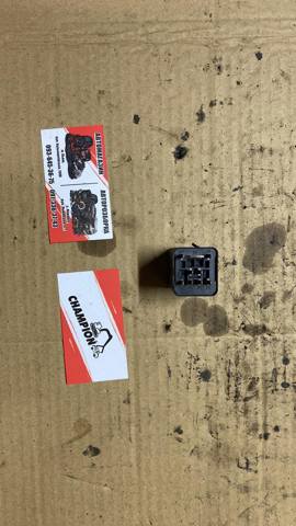 BOSCH 0281003032 Relé de bujía de precalentamiento  disponible Lugo