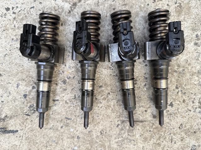 VAG 03G130073S Inyector de combustible  comprar en Murcia