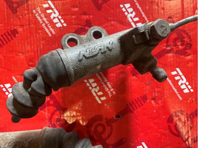 MR980832 MITSUBISHI Cilindro receptor, embrague  disponible Alicante