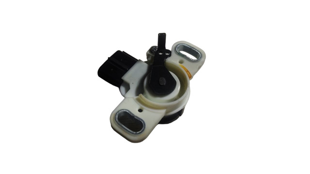 8951047040 Pedal de freno  disponible Burgos