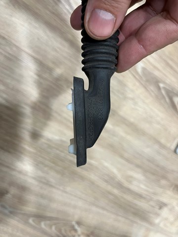 5G6971829B VAG Cola de escape  en stock Gandía