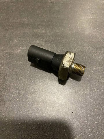 VAG 06A919081F Indicador, presión del aceite  disponible España