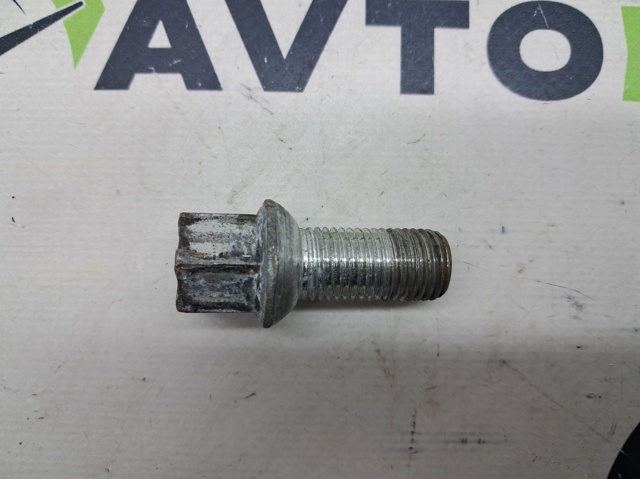 WHT001812 Tornillo de rueda comprar Girona