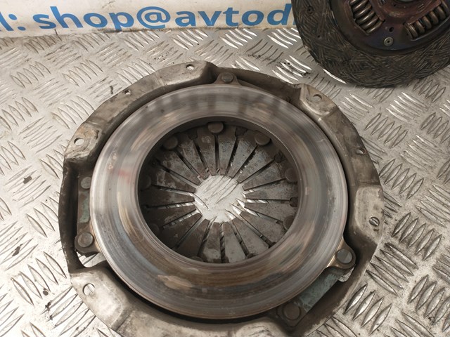 30210AA590 Plato de presión de embrague comprar Girona