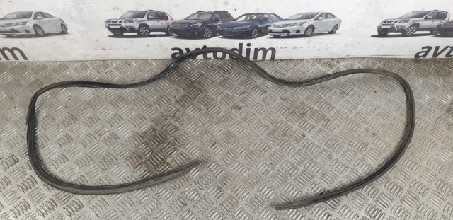 MR274057 Moldura de parabrisas  comprar en Reus