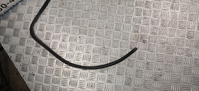 MITSUBISHI MR274057 Moldura de parabrisas  comprar en Albacete