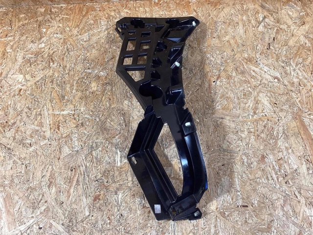 95B807254H Soporte de absorbente parachoques trasero derecho  disponible Utrera