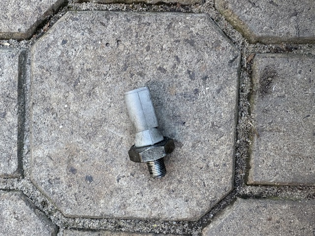 VAG 038919081 Sensor de presión de aceite comprar Pamplona