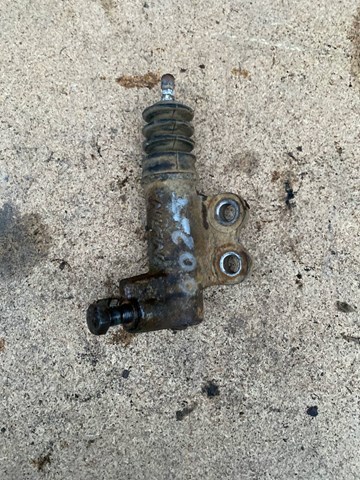 MR980832 Bombin de embrague  en stock Sabadell