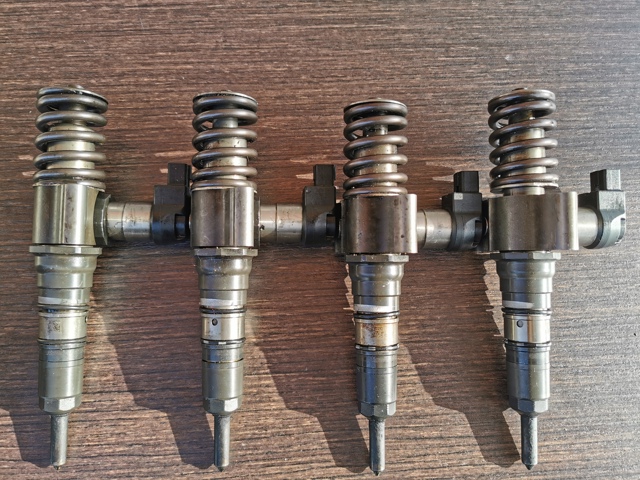 03G130073S Inyector comprar Sevilla