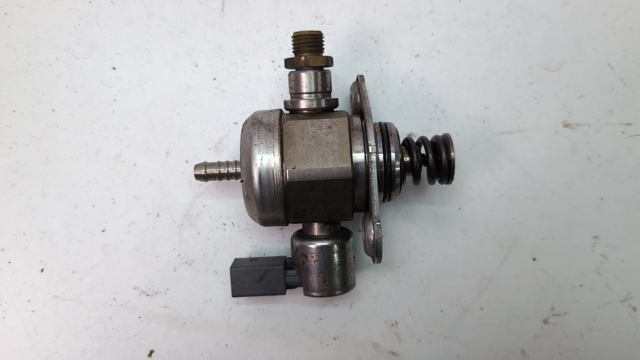 06H127025Q VAG Bomba de alta presión  disponible Alicante