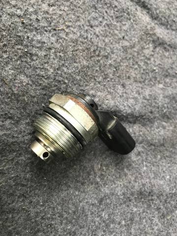 03C127026R Bomba inyectora  en stock Castellón