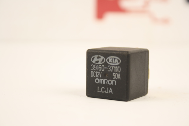 HYUNDAI 3916037110 Relé de bujía de precalentamiento  disponible Valladolid