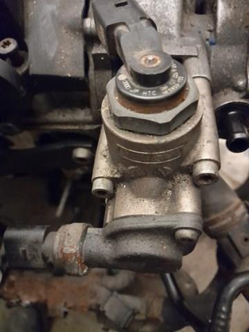 06F127025B Bomba de alta presión  disponible Burgos