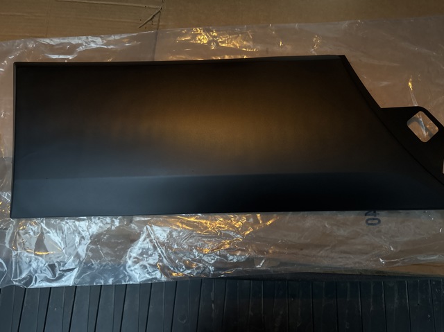 2309304 FORD Moldura de guardabarro trasero derecho  disponible Vigo