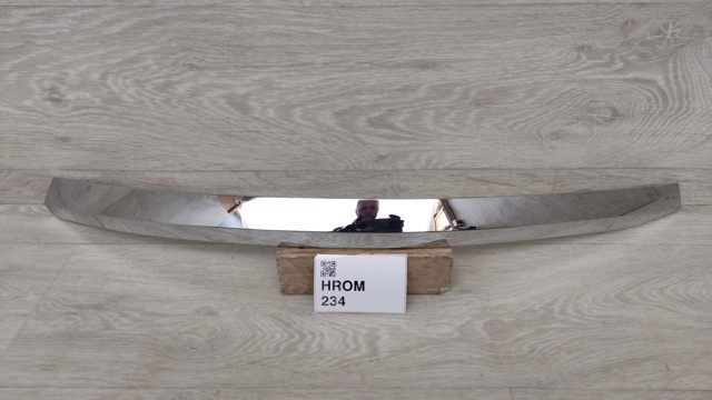 760853841 VAG Moldura de parachoques trasero izquierdo  en stock Córdoba