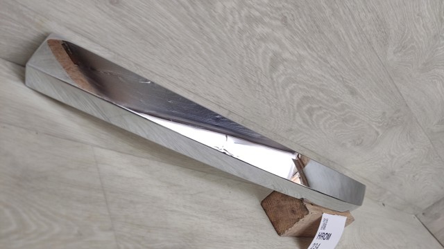 760853841 VAG Moldura de parachoques trasero izquierdo  en stock Córdoba