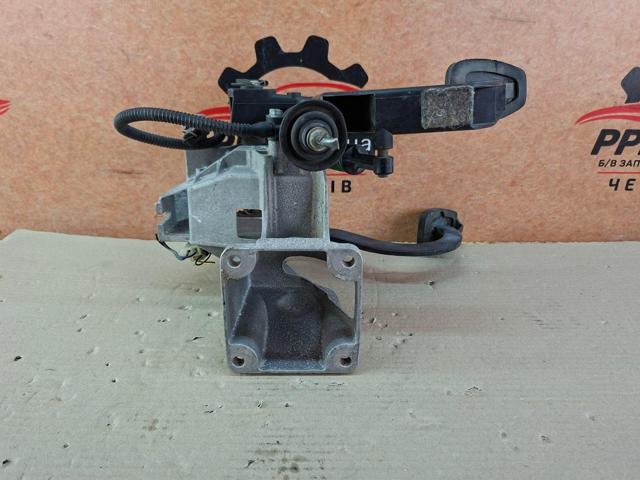 A9012902416 MERCEDES Pedal embrague  en stock Gandía