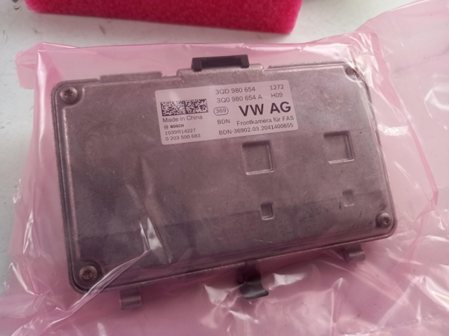 3QD980654 VAG