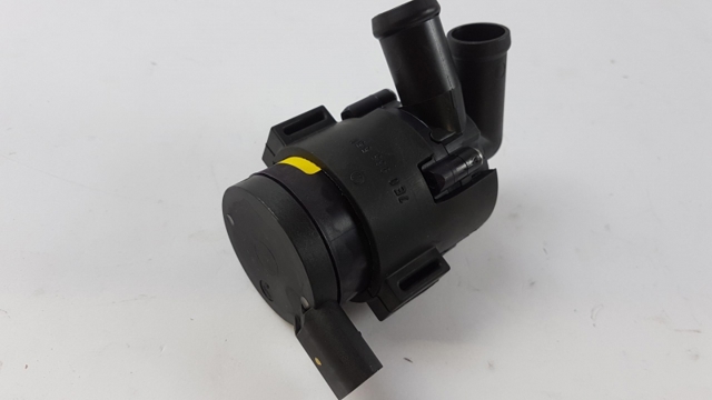 7E0963417A Bomba de agua eléctrica auxiliar comprar Girona