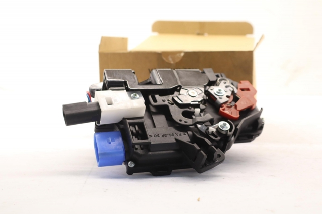 7L6839015D VAG