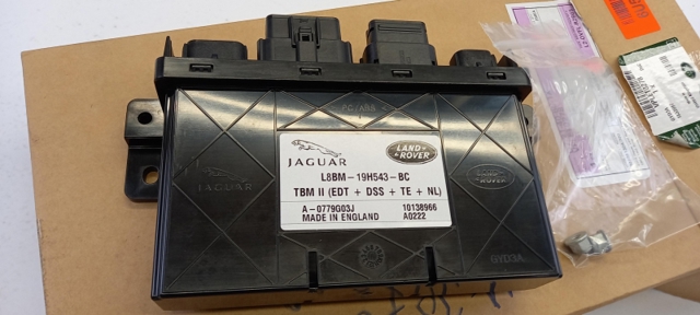 VPLET0278 Land Rover