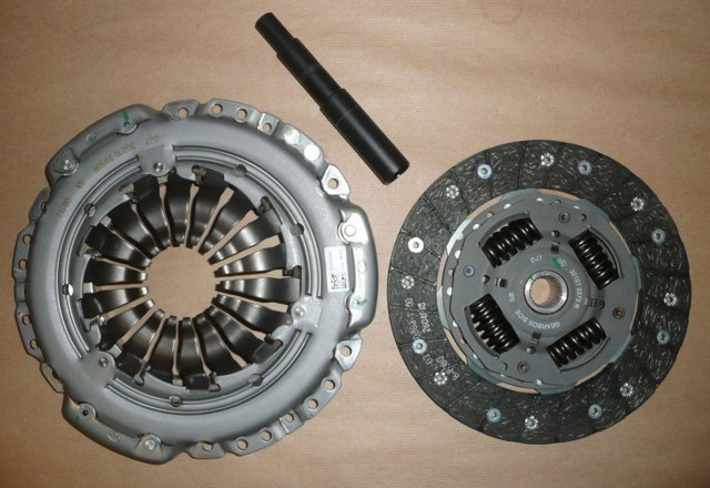 302057302R RENAULT Disco de embrague  comprar en Jaén