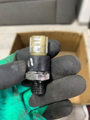 2524000Q0A NISSAN Sensor de presión de aceite comprar Madrid