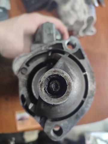 0001110122 Motor de arranque  comprar en Pontevedra