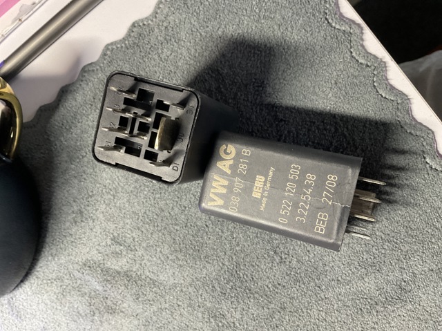 VAG 038907281B Relé de los calentadores comprar Pamplona