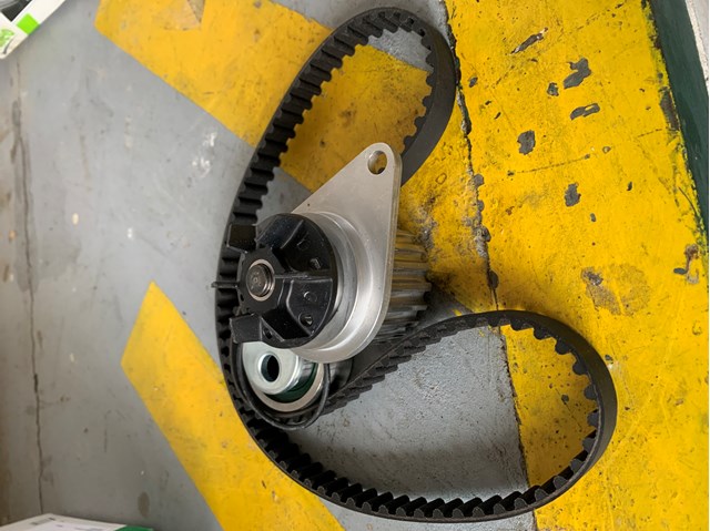 530001230 Kit correa de distribución  comprar en Reus