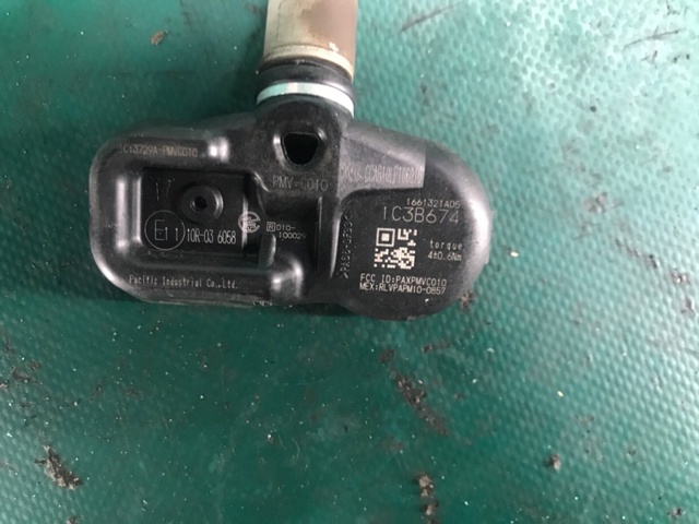 TOYOTA 4260730060 Sensor de presión de neumáticos  en stock Terrassa