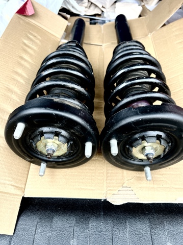 351029 KAYABA Amortiguador delantero  comprar en Jaén