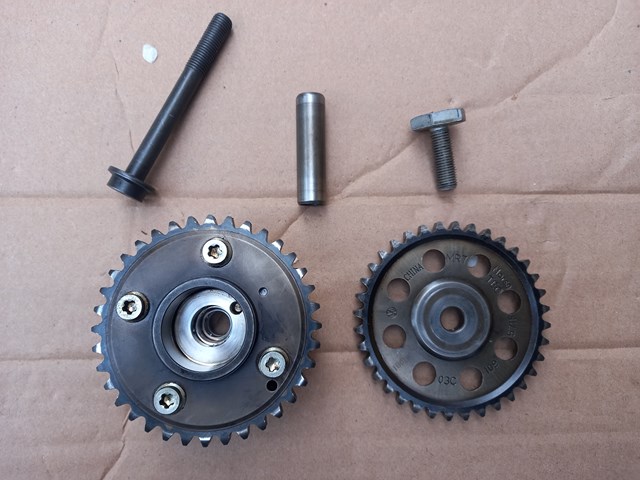 VAG 03C109088E Piñón cadena distribución  disponible Lugo