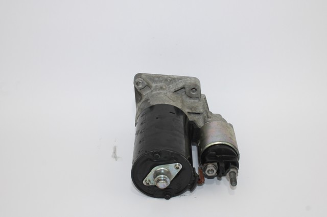 0001137012 Motor de arranque  en stock Sabadell