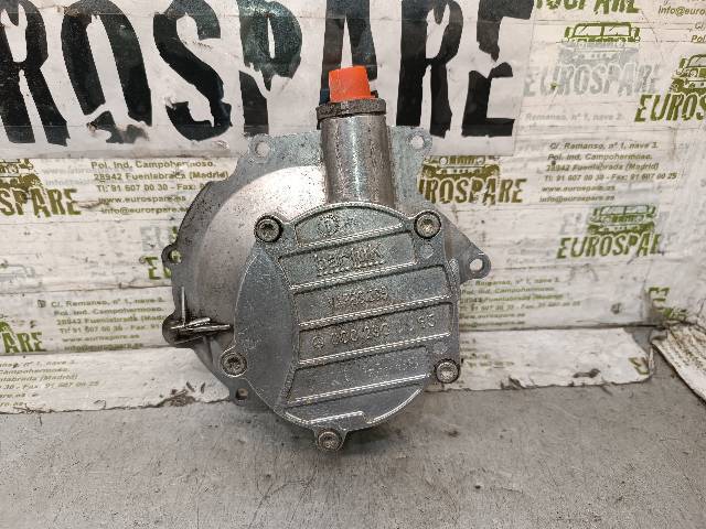 0002303865 MERCEDES Bomba de vacío  en stock Gandía