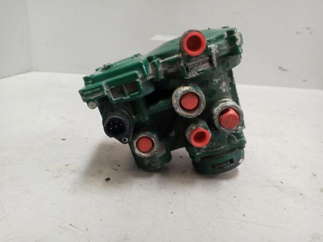 0004318913 Mercedes