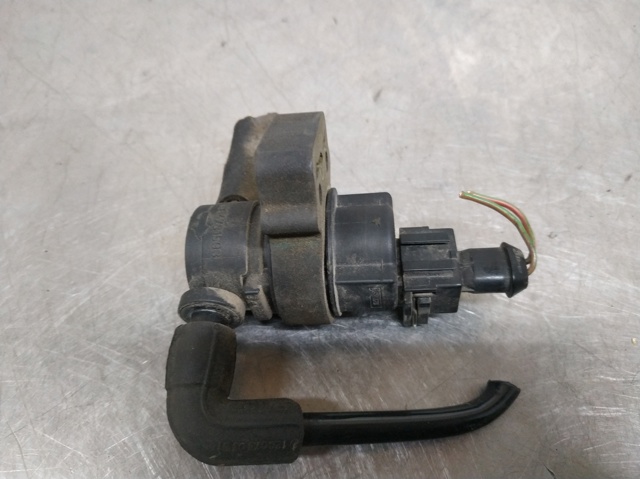 Valvula De Adsorcion De Vapor De Combustible Mercedes E W211