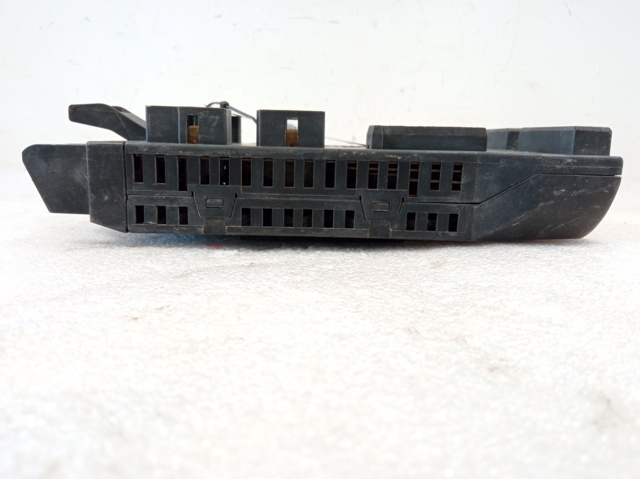 MERCEDES 0005400650 Caja de fusibles  en stock Salamanca