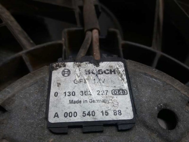 0005401588 Mercedes