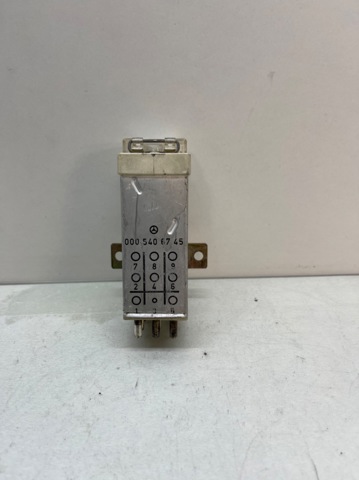Relé de alta corriente 0005406745 MERCEDES